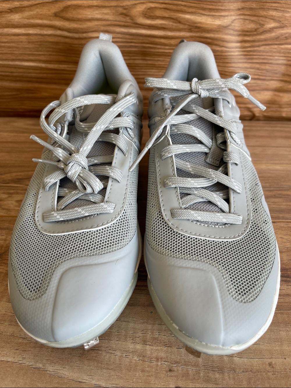 NEW Under Armour Women's Baseball Cleats Size 6.5 Grey UA Charged Glide MT